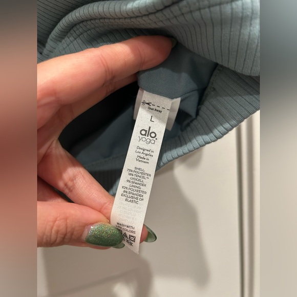 Alo yoga blissful Henley bra cropped top - Picture 6 of 7